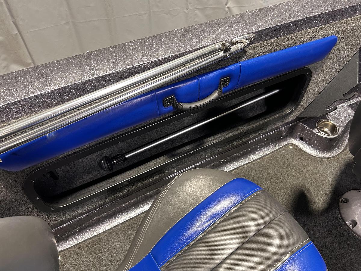 Used 2016 Stratos 386XF