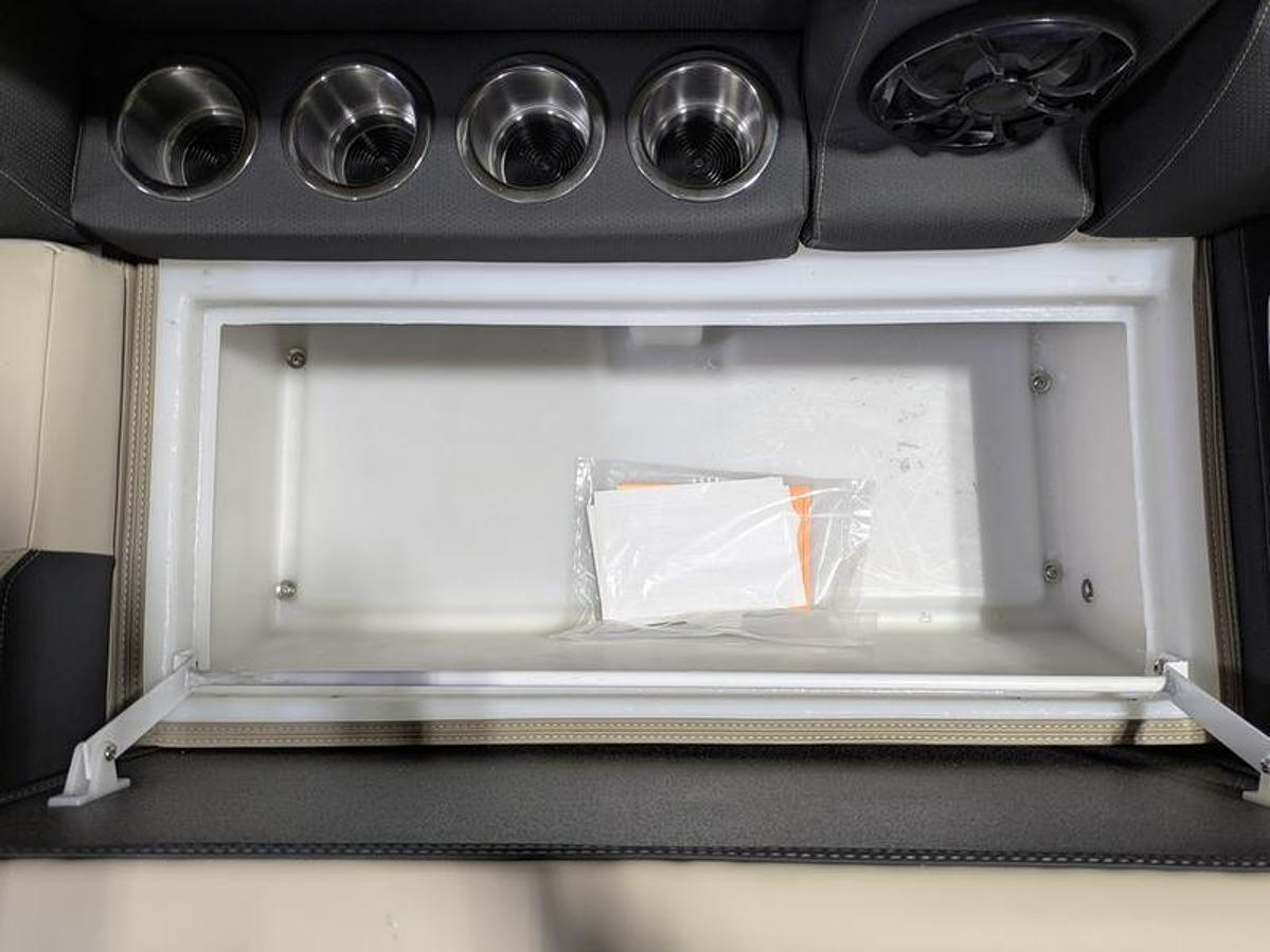 2025 South Bay S222CR2 Cruise 25"