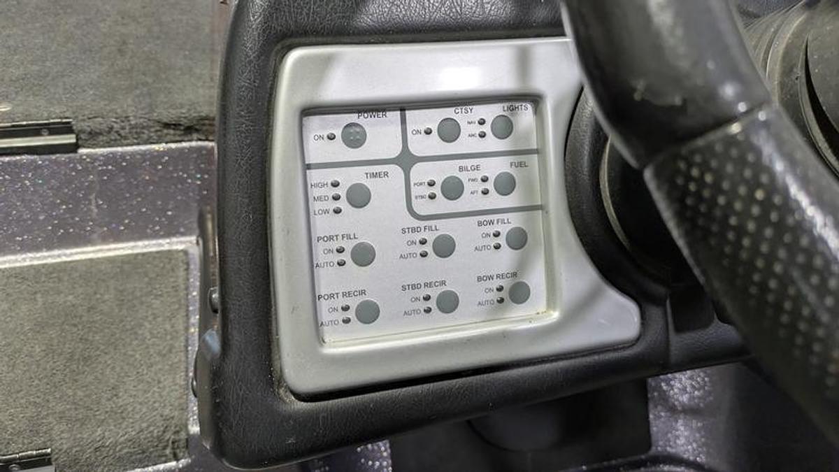 Used 2011 Skeeter WX2100