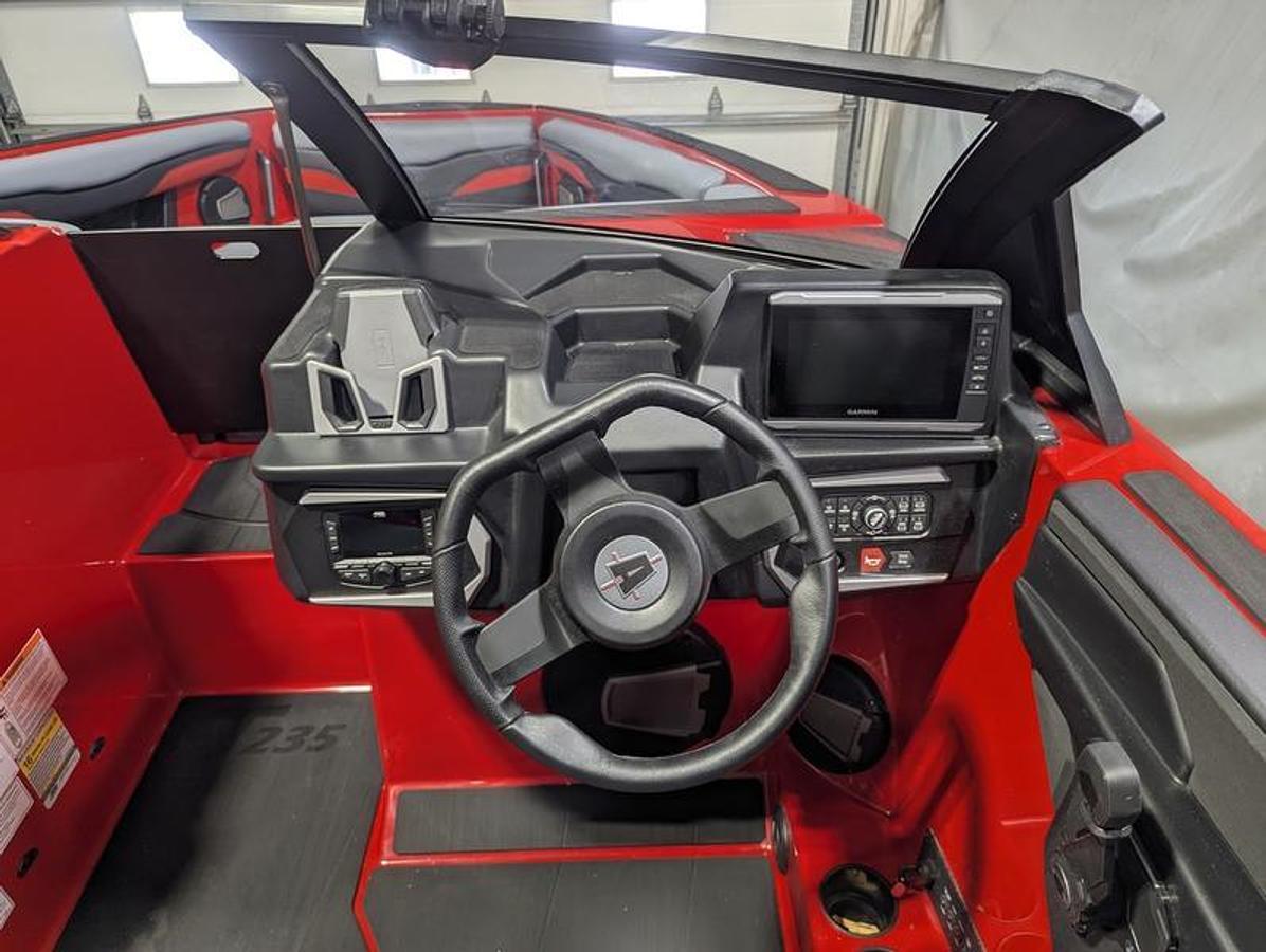 2025 Axis Wake Research T235