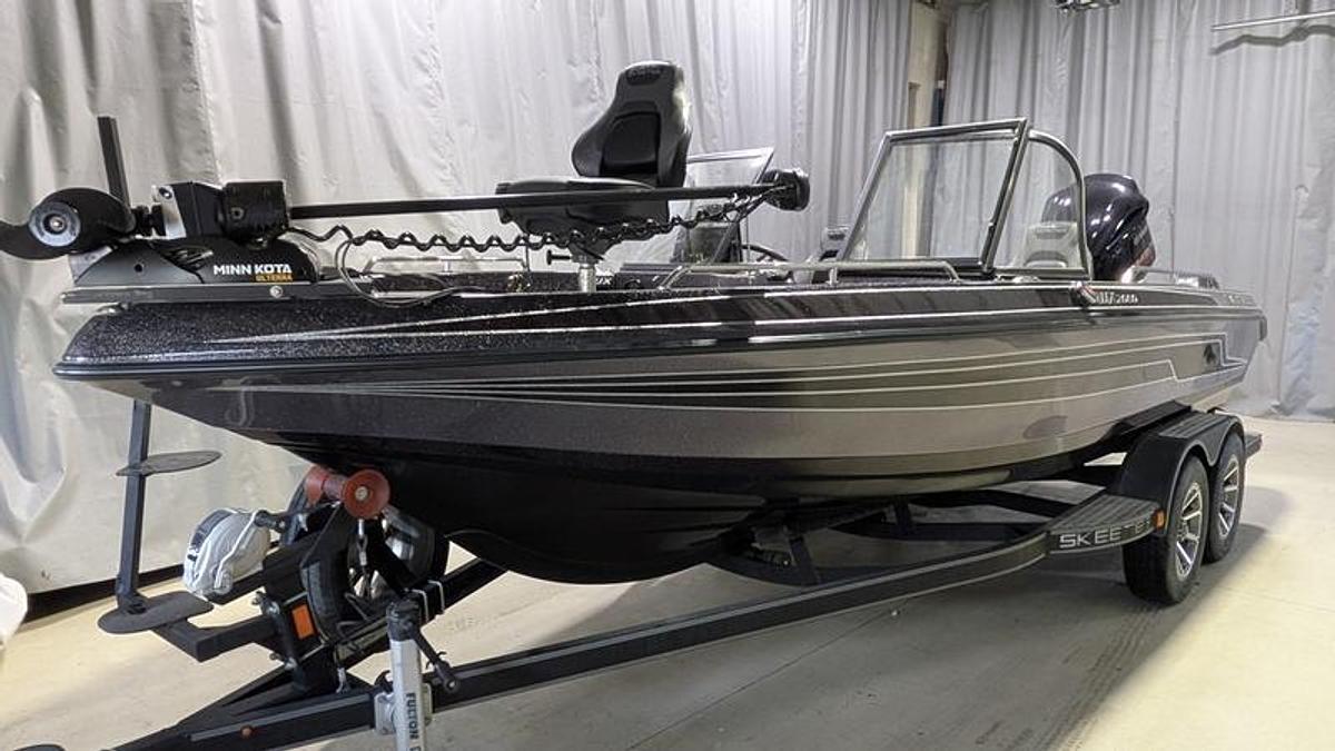 Used 2020 Skeeter WX2060