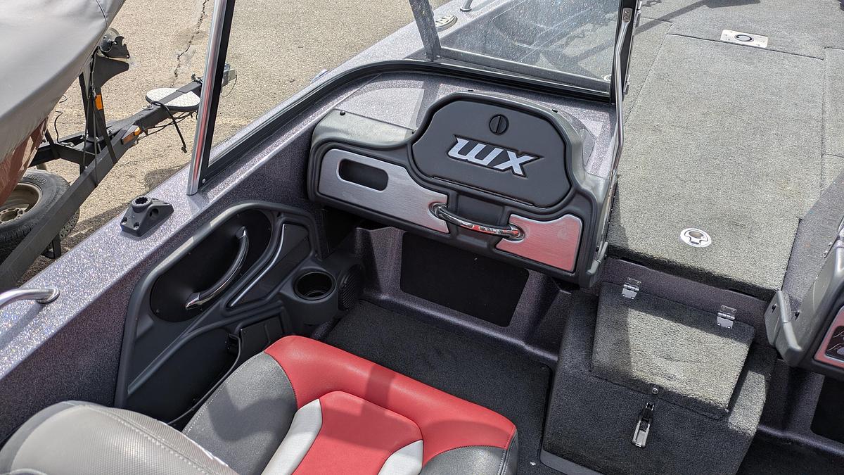 Used 2017 Skeeter WX2060