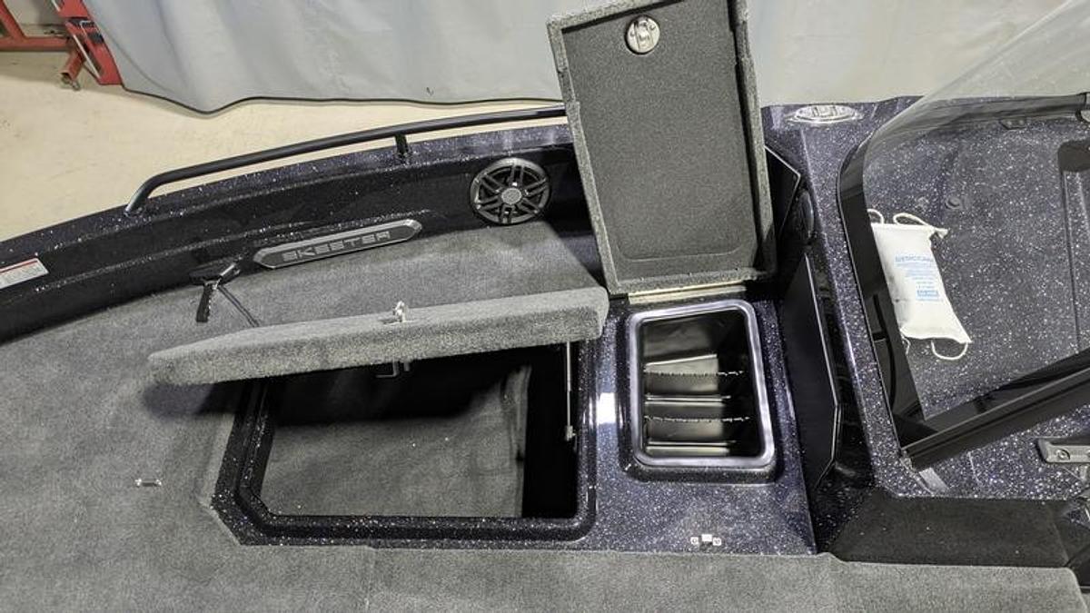 2026 Skeeter WXR2060F *$1000 Tackle Warehouse Giftcard*