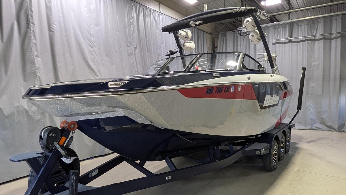 Used 2022 Malibu Boats M240