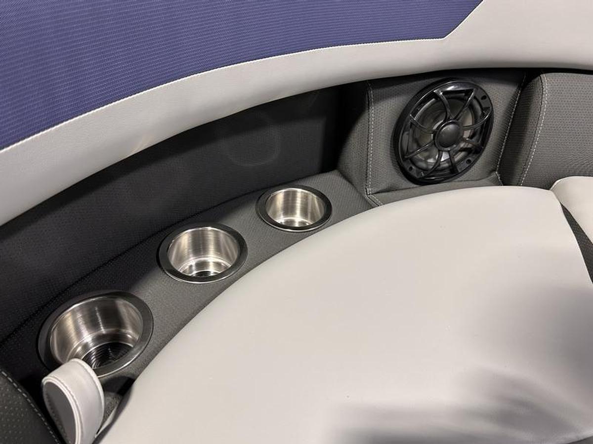 2025 South Bay S224RS Rear Seating 2.75