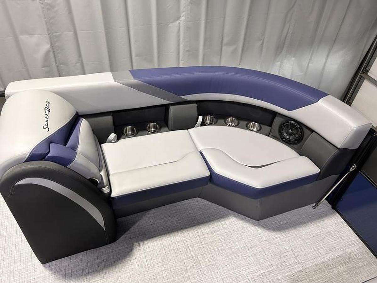 2025 South Bay S224RS Rear Seating 2.75