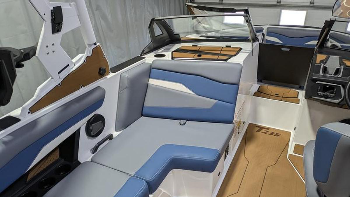 2026 Axis Wake Research T235