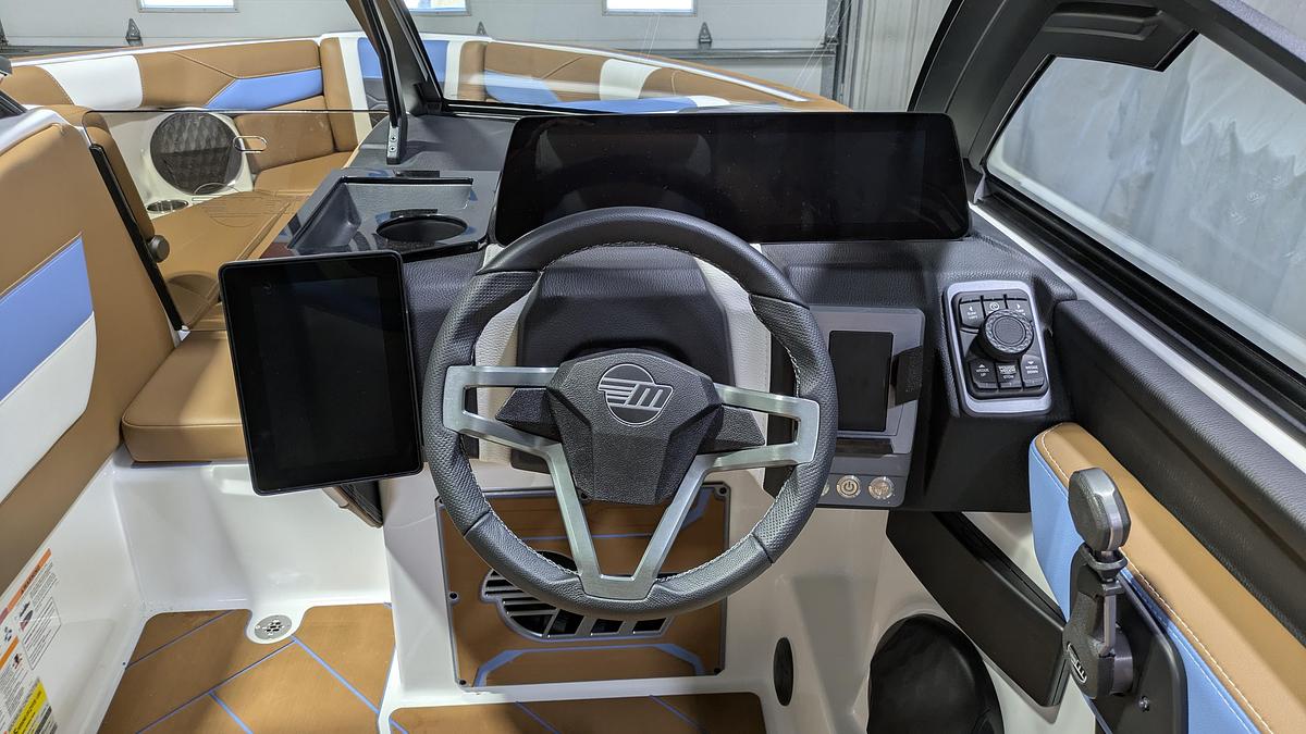 2026 Malibu Boats 23 LSV