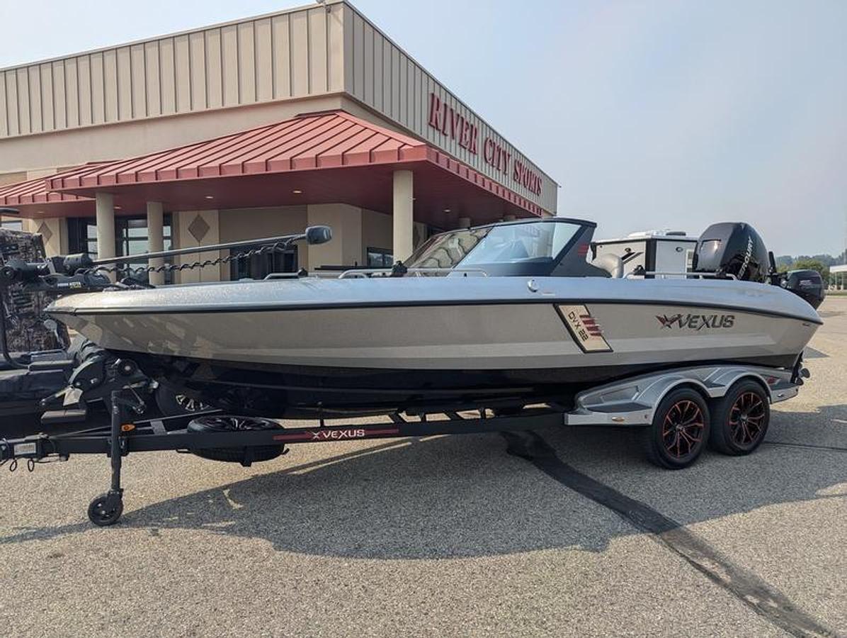 Used 2022 Vexus DVX22