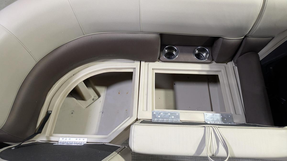 Used 2024 BENTLEY Legacy 200 Navigator