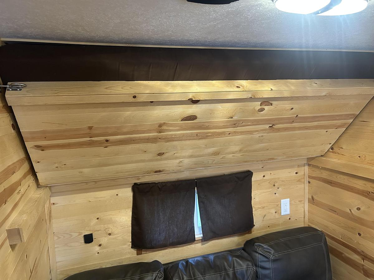 Used 2022 Ice Castle Fish Houses 6.5' X 14V LAKE OF THE WOODS