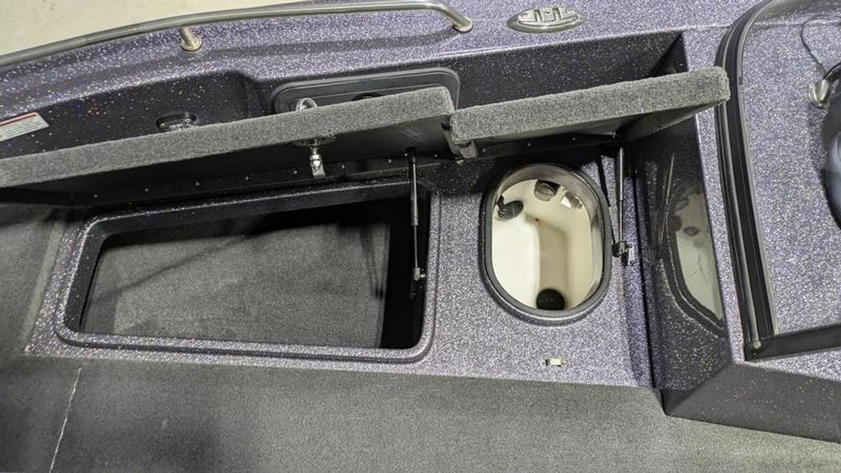 Used 2017 Skeeter WX2060