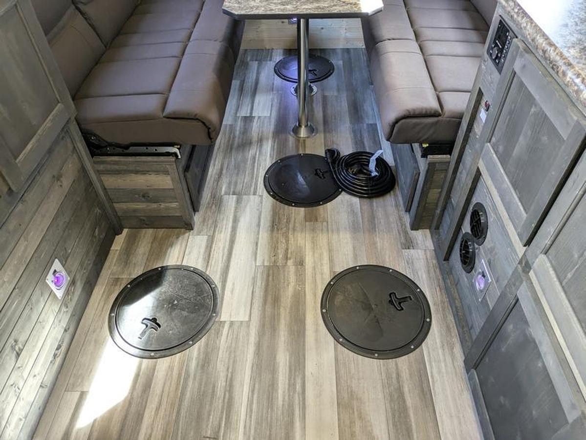 2026 Ice Castle Fish Houses 8' X 17V OUTLANDER [$1,000 OFF, FREE SMART TV, FREE GENERATOR]