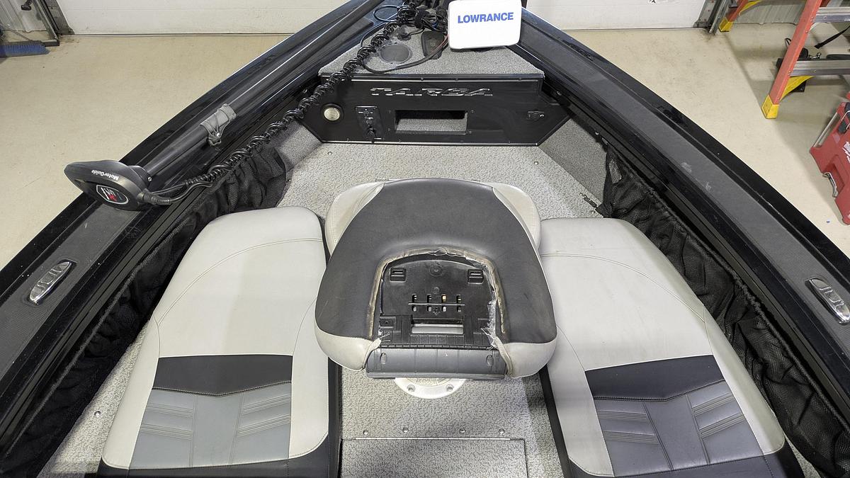 Used 2018 TRACKER Targa V19