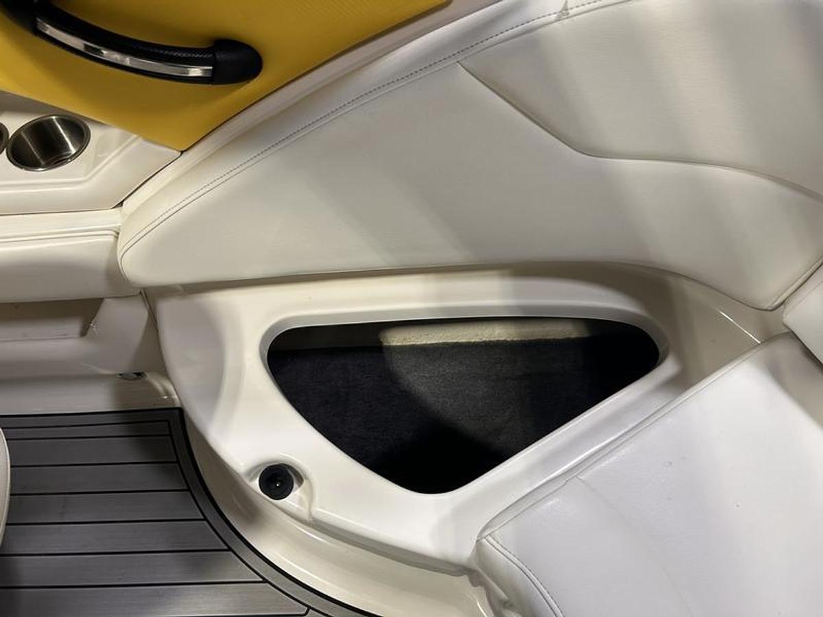 Used 2012 Monterey 224 FSX