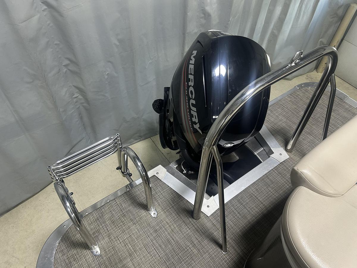 Used 2016 AVALON Windjammer 2585