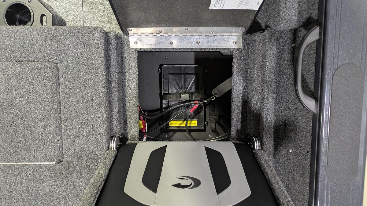 2026 Crestliner 1850 Fish Hawk Raptor Package