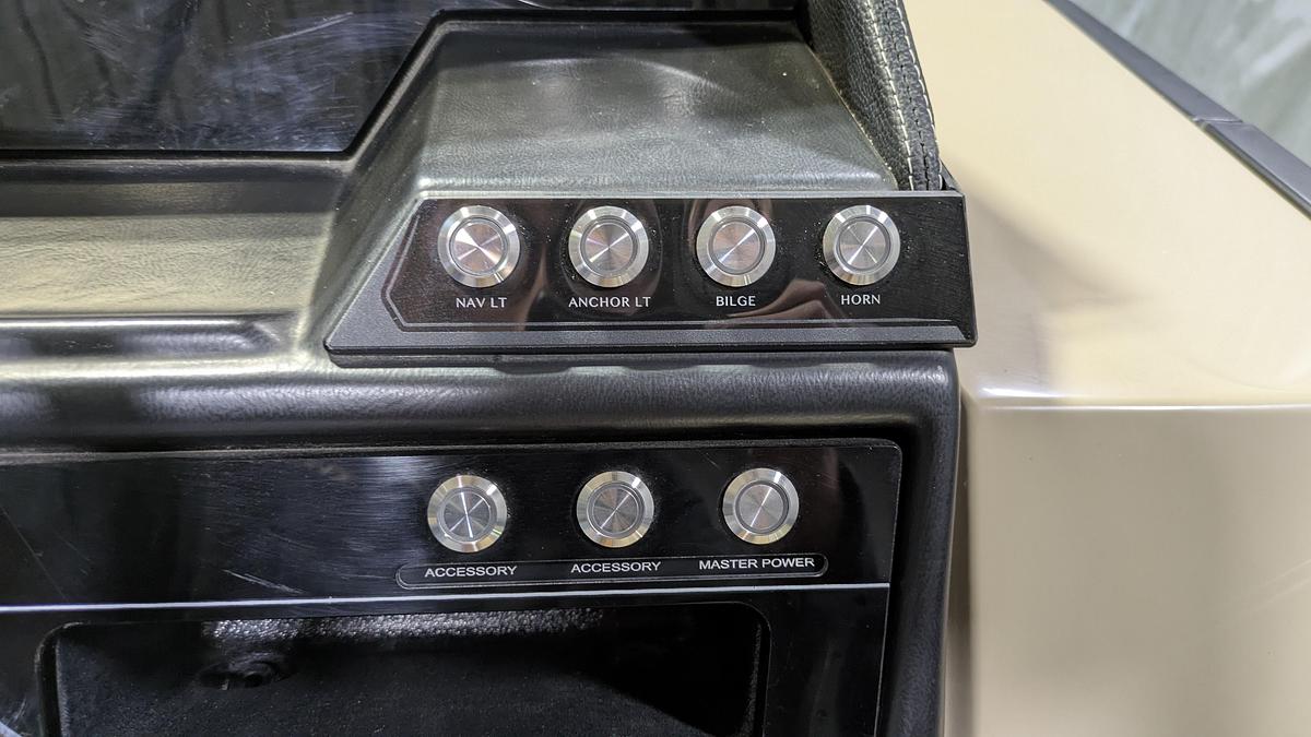 Used 2019 Godfrey Sanpan 2500