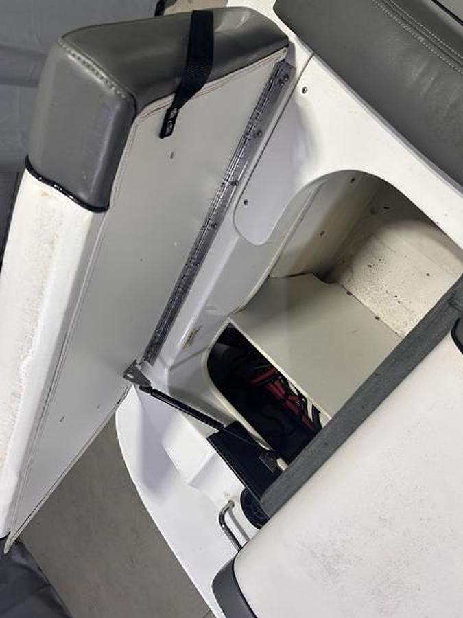 Used 2011 Sea Ray 205 Sport