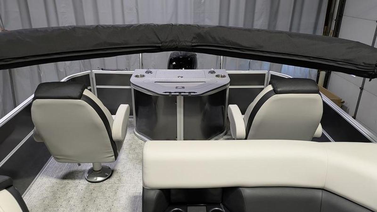 2026 South Bay 224FCR LE 2.75