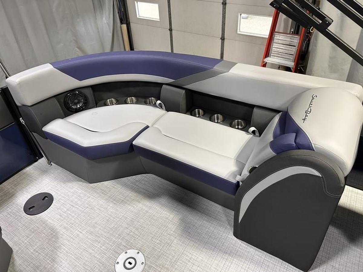 2025 South Bay S224RS Rear Seating 2.75