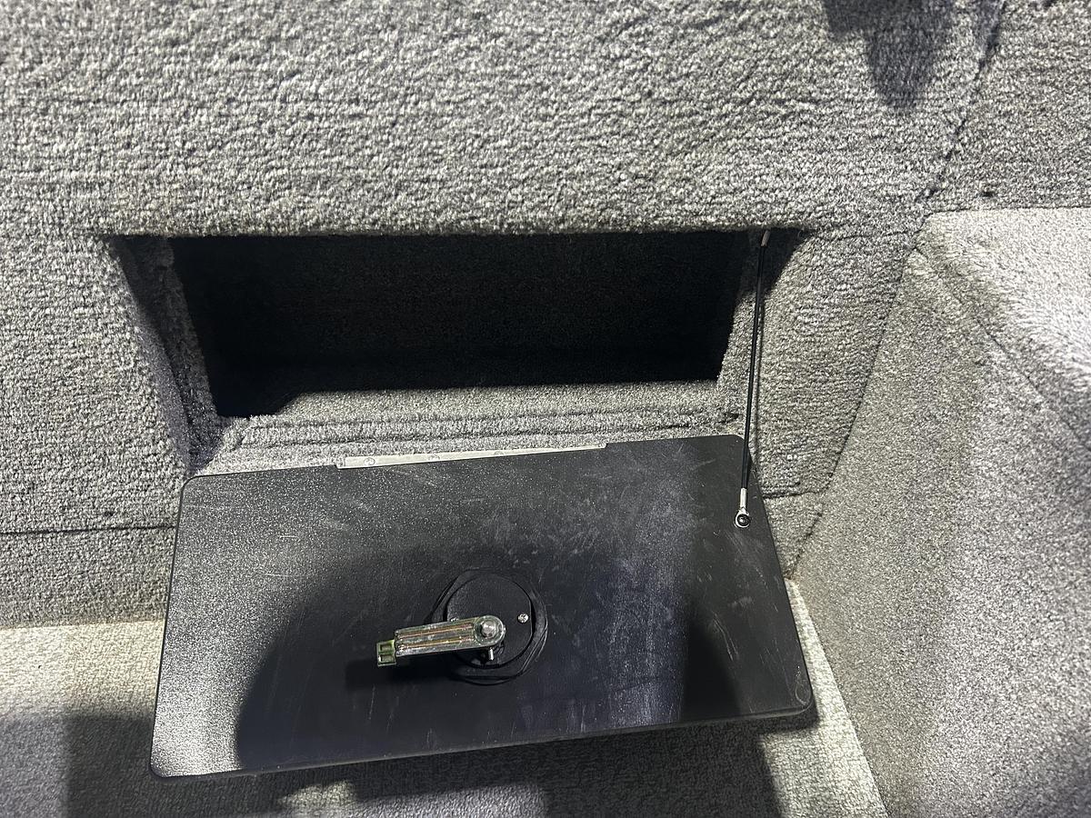 Used 2017 TRACKER Targa V20