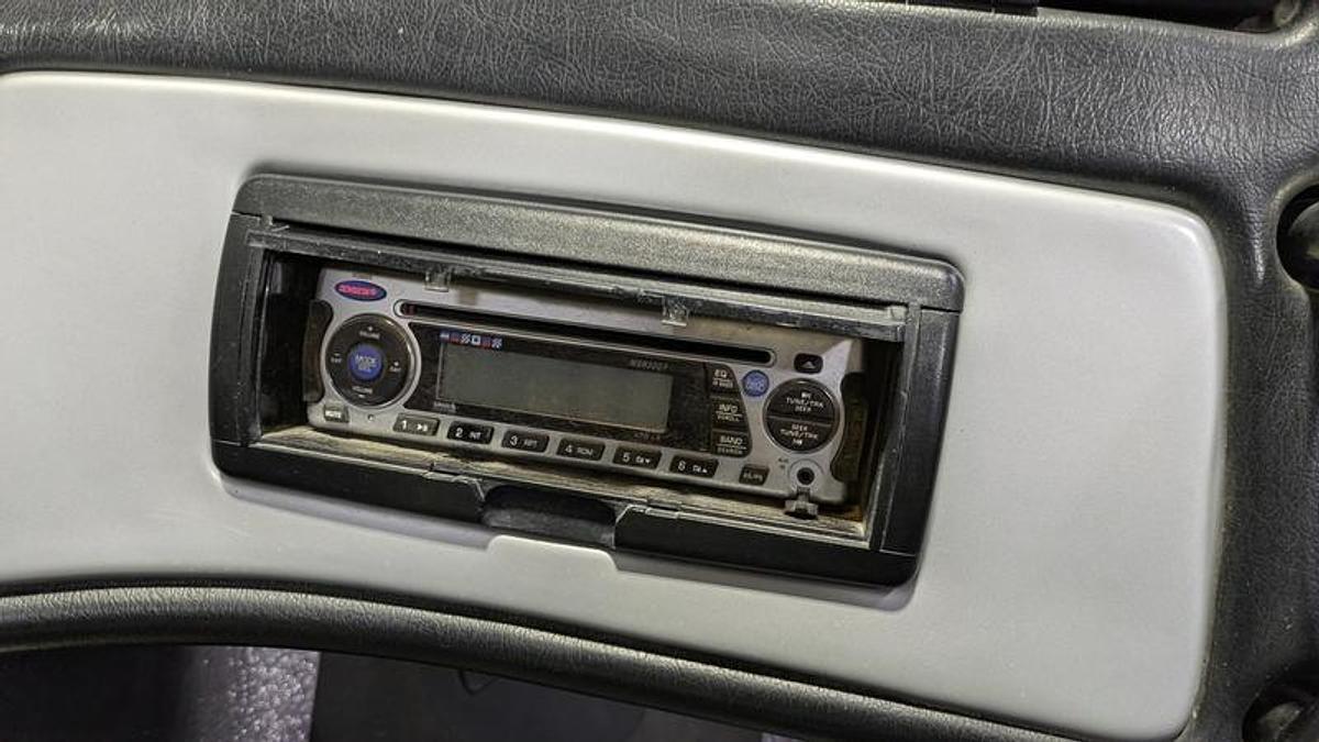 Used 2011 Skeeter WX2100