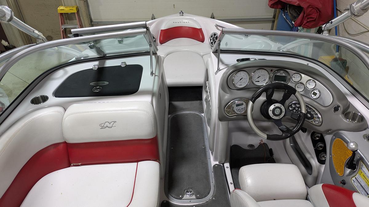 Used 2006 Correct-Craft Air Nautique SV211