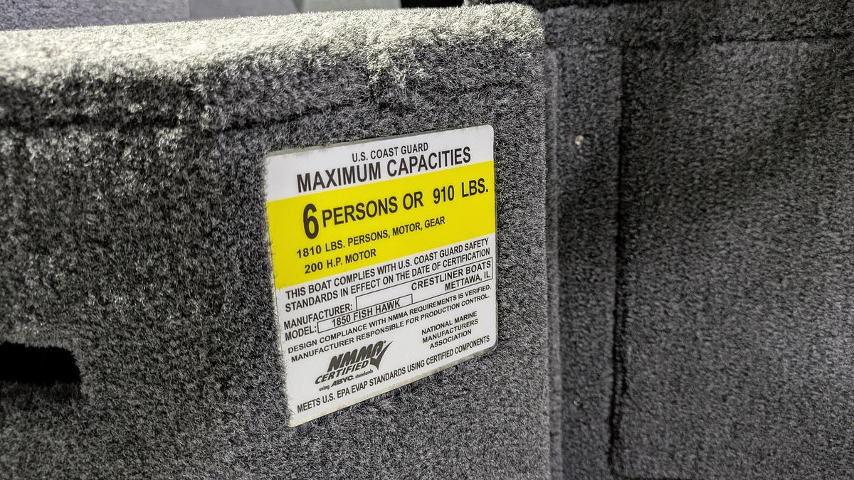 2026 Crestliner 1850 Fish Hawk Raptor Package