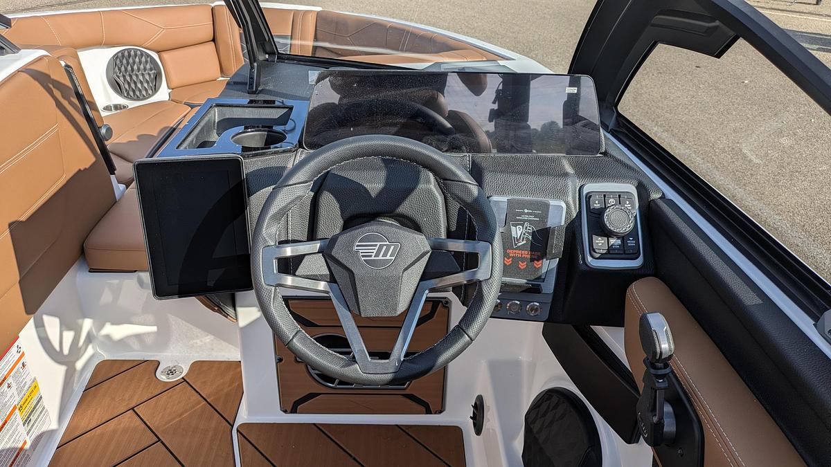 2026 Malibu Boats 23 LSV
