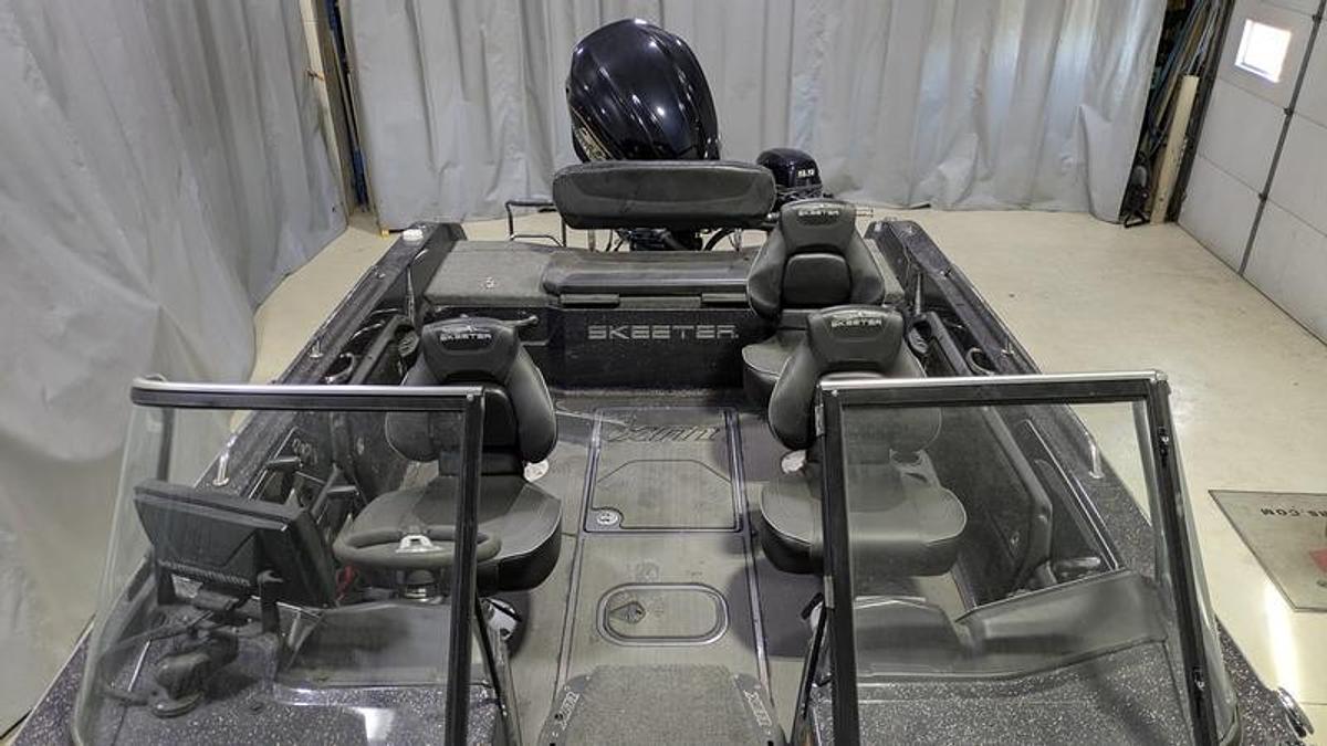 Used 2023 Skeeter WX2060