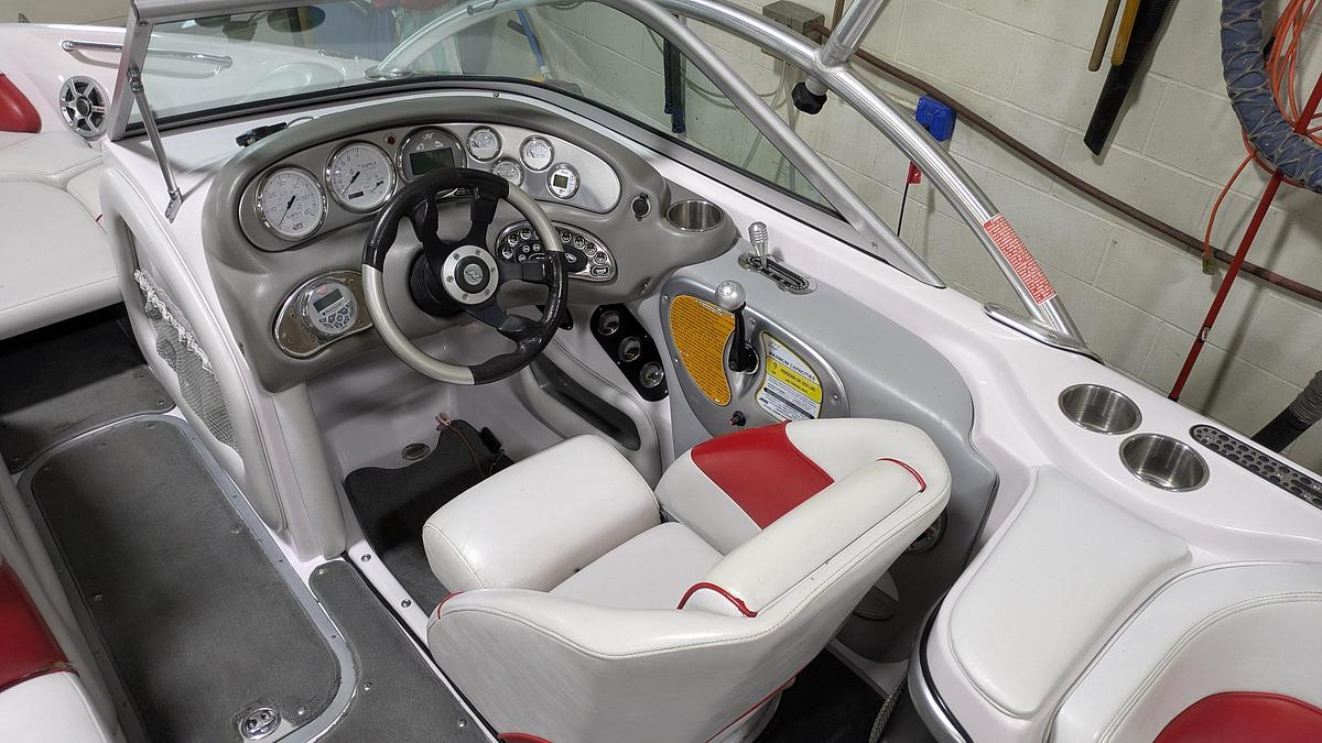 Used 2006 Correct-Craft Air Nautique SV211