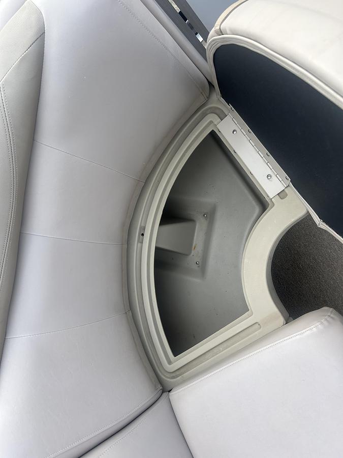 Used 2013 Sylvan Mirage 8522 LZ