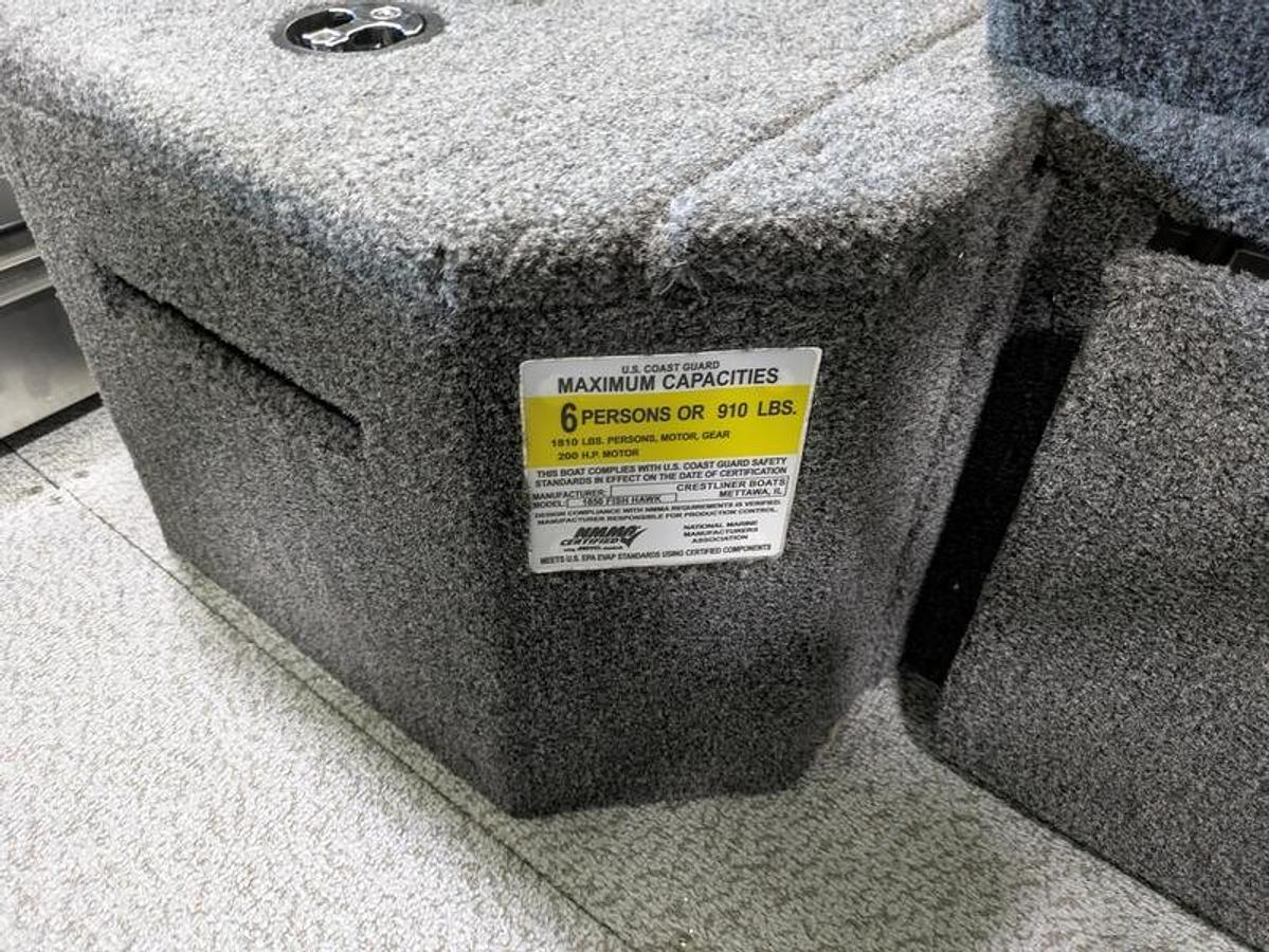 2026 Crestliner 1850 Fish Hawk WT JS RAPTOR