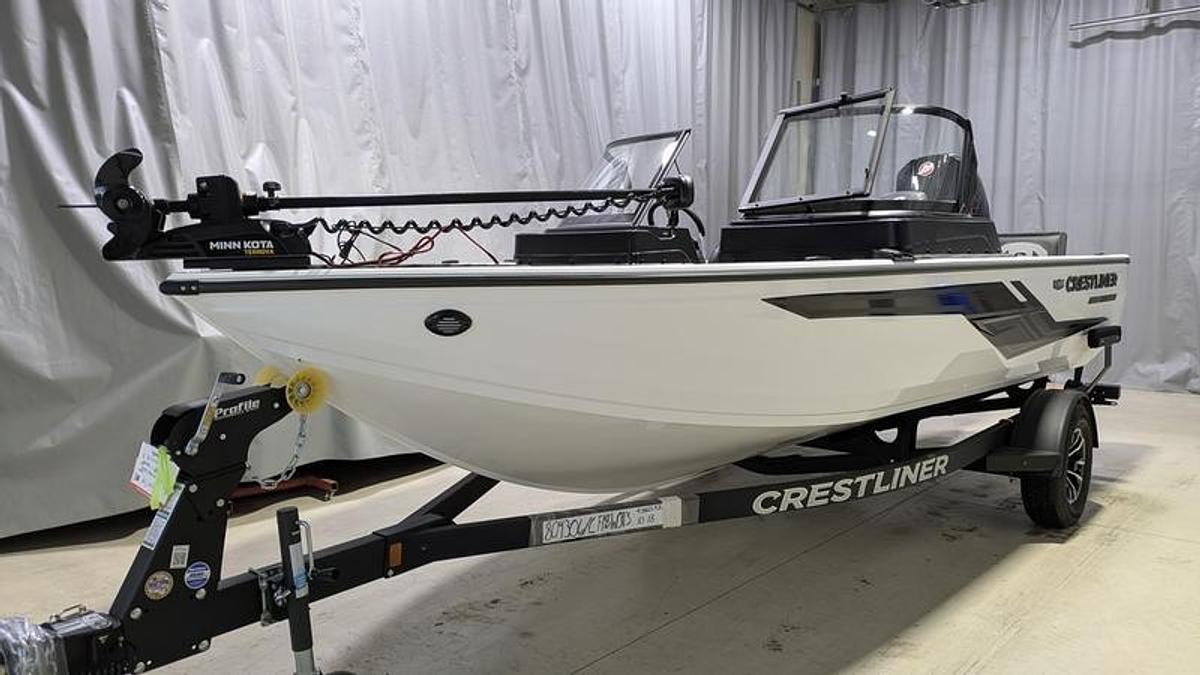 2026 Crestliner 1850 Fish Hawk