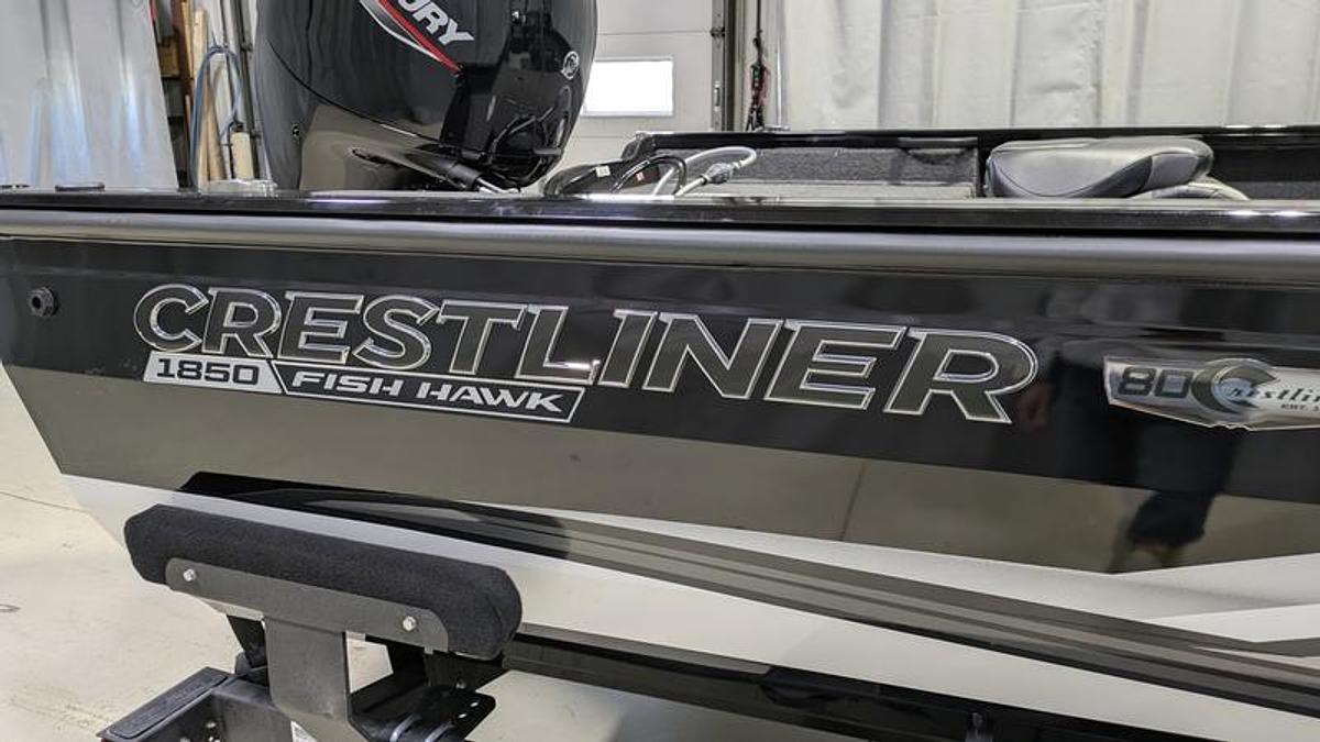 2026 Crestliner 1850 Fish Hawk