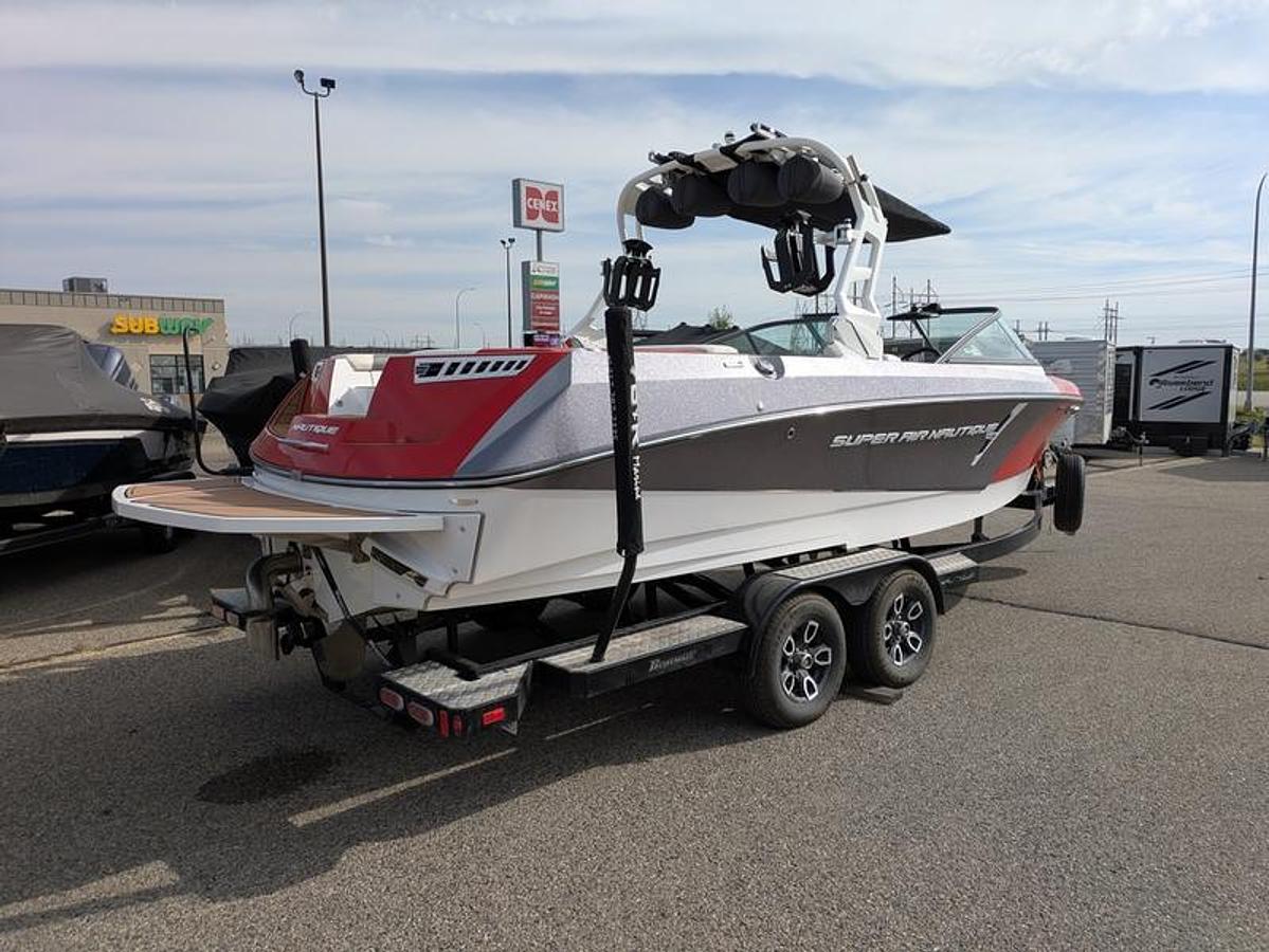 Used 2019 Nautique Super Air Nautique 230