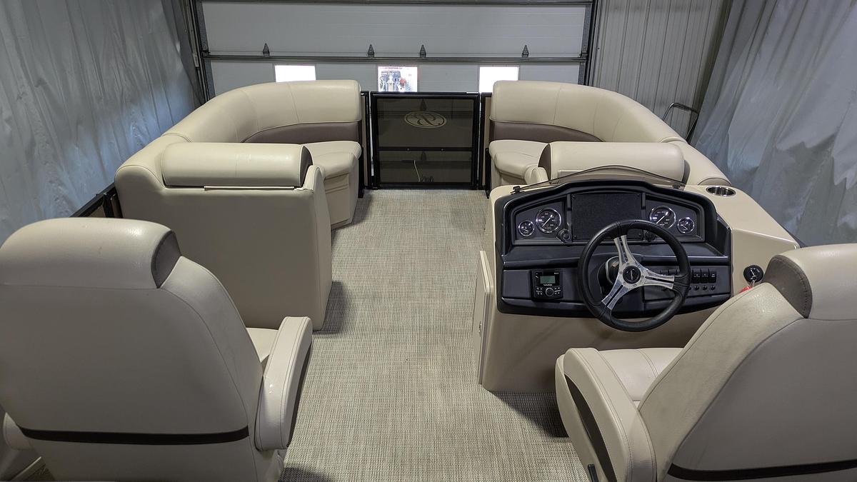 Used 2024 BENTLEY Legacy 200 Navigator