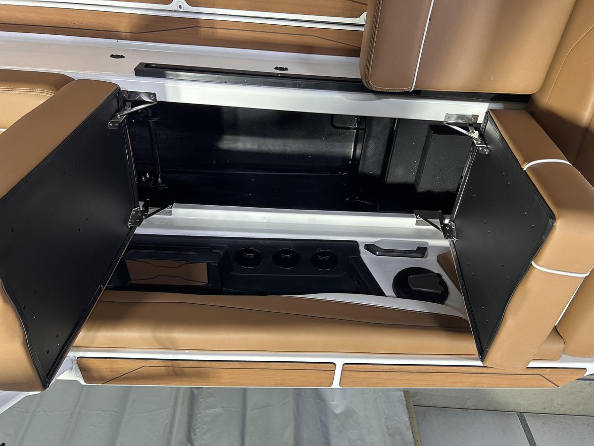 2025 Axis Wake Research A225