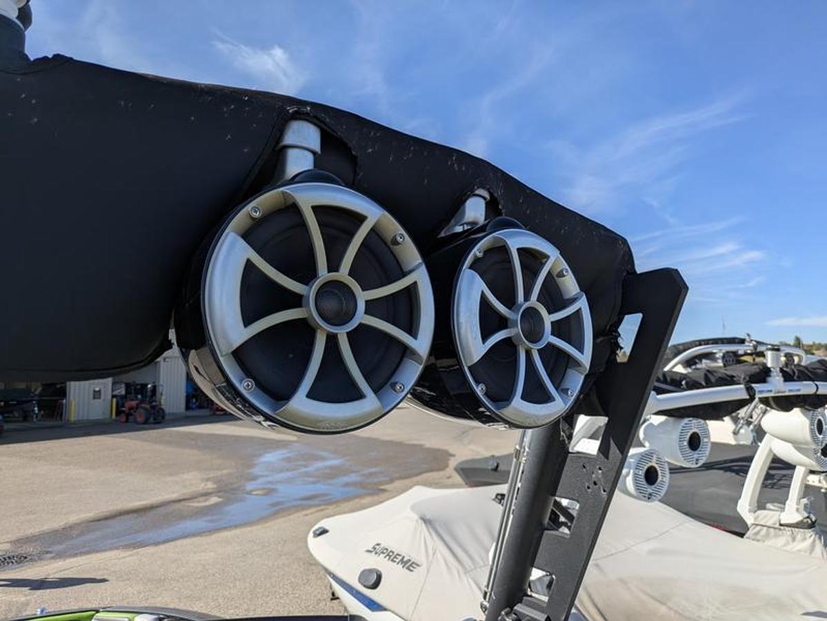 Used 2015 Axis Wake Research T23