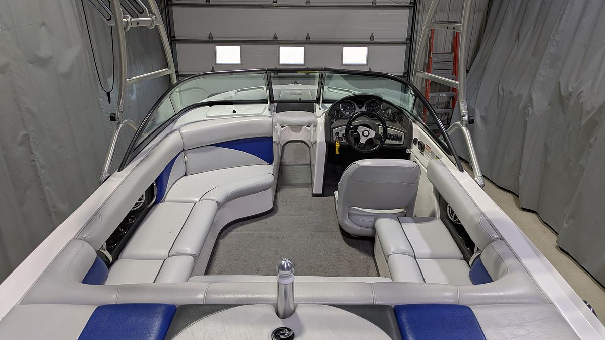 Used 2010 Moomba Outback V
