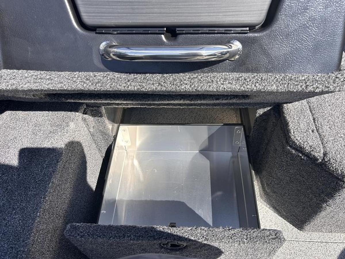 2026 Crestliner 1850 Fish Hawk WT JS