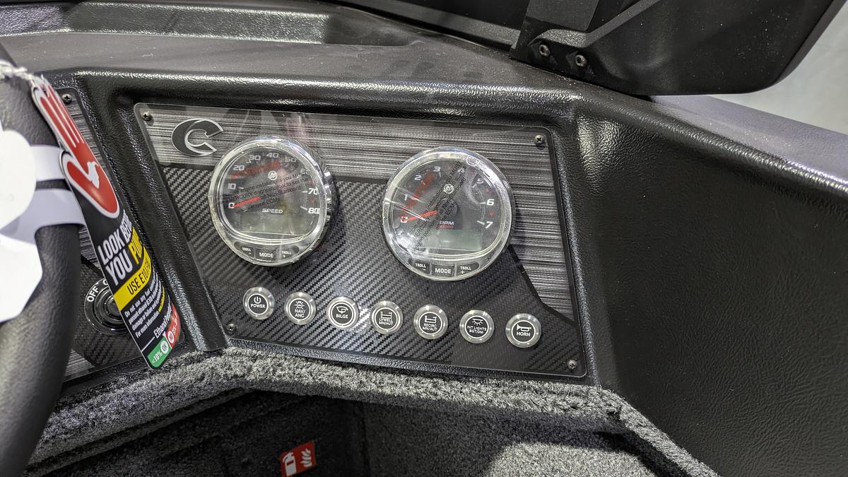 2026 Crestliner 1850 Fish Hawk Raptor Package