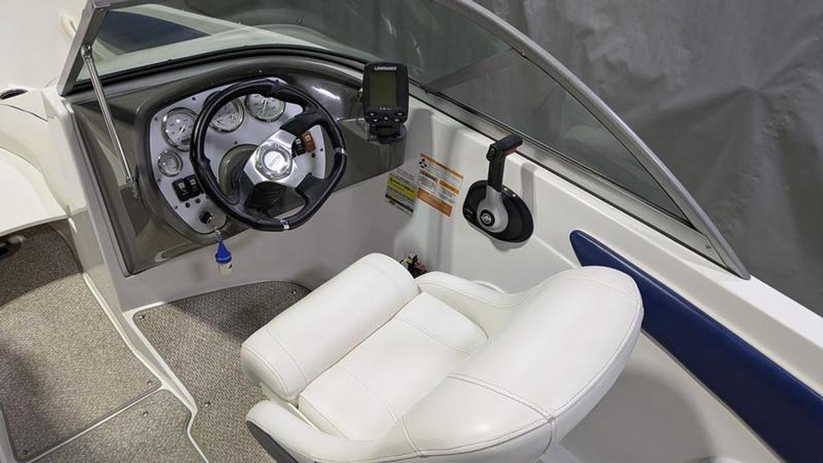 Used 2013 Rinker Captiva 186 FS BR