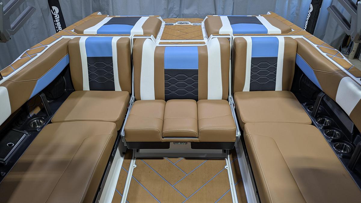 2026 Malibu Boats 23 LSV