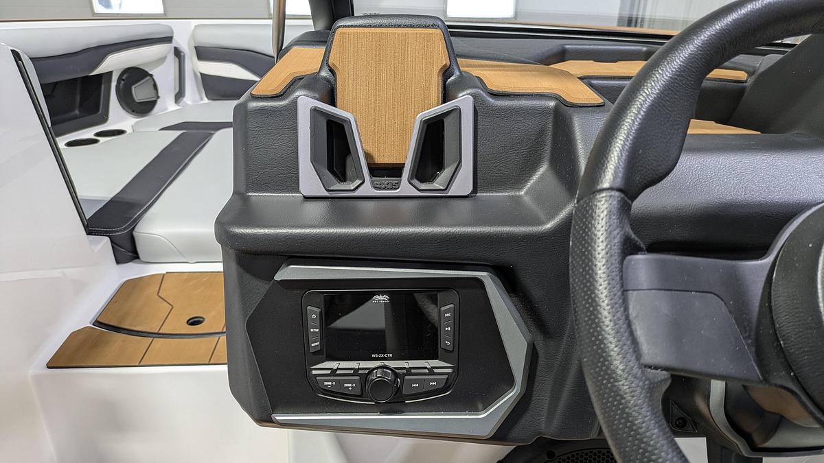 2026 Axis Wake Research T220