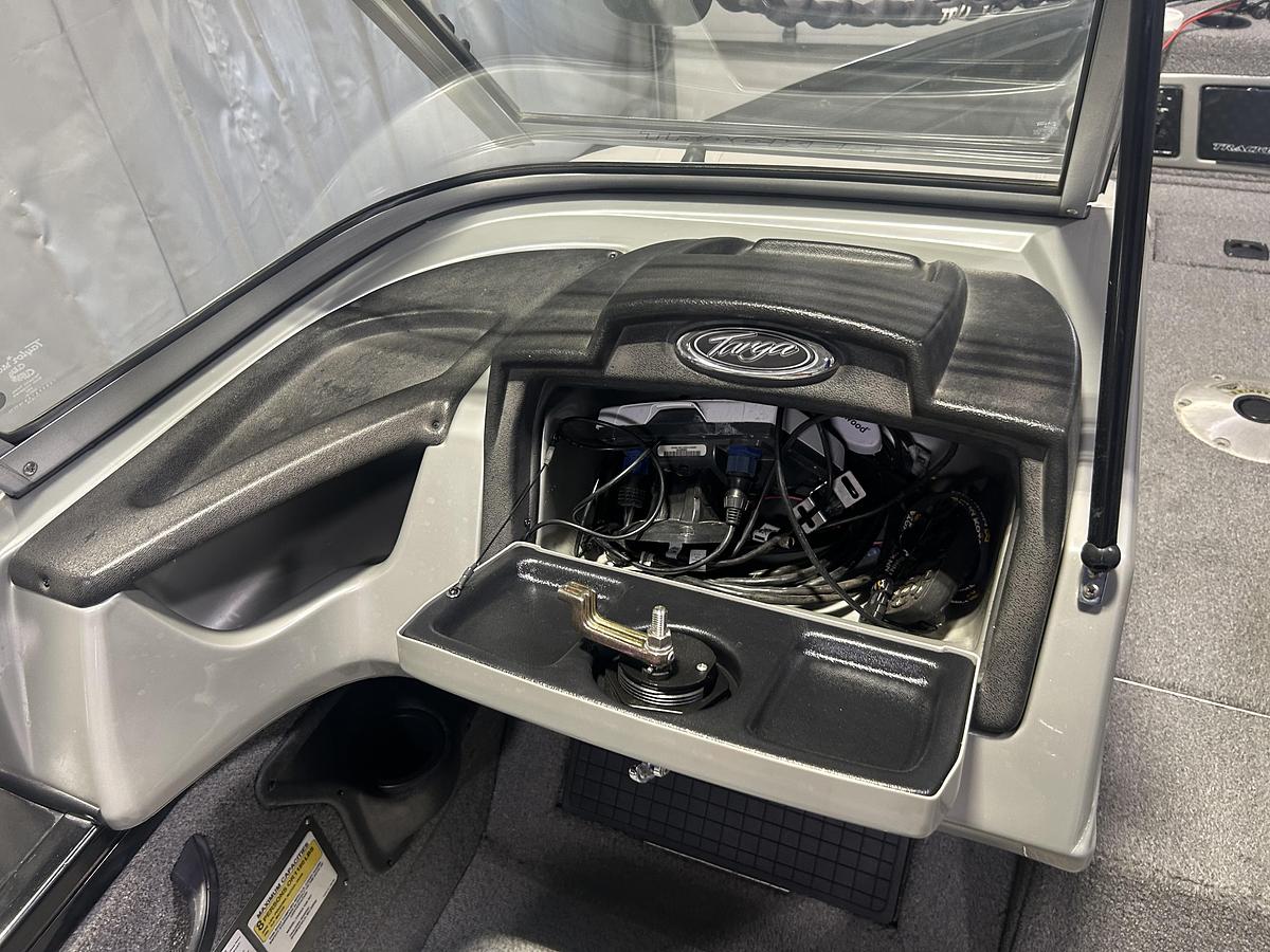 Used 2017 TRACKER Targa V20