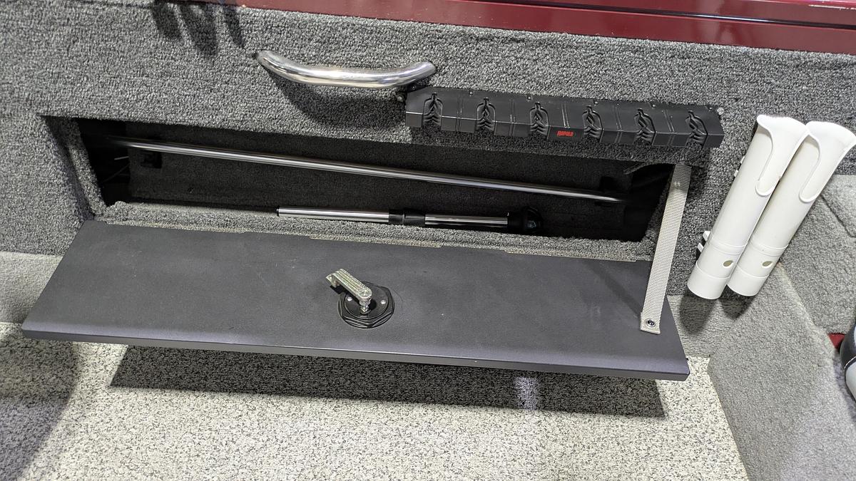 Used 2012 TRACKER Targa V18