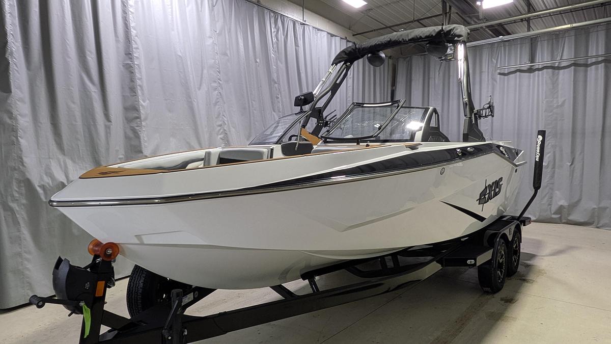 2026 Axis Wake Research T220