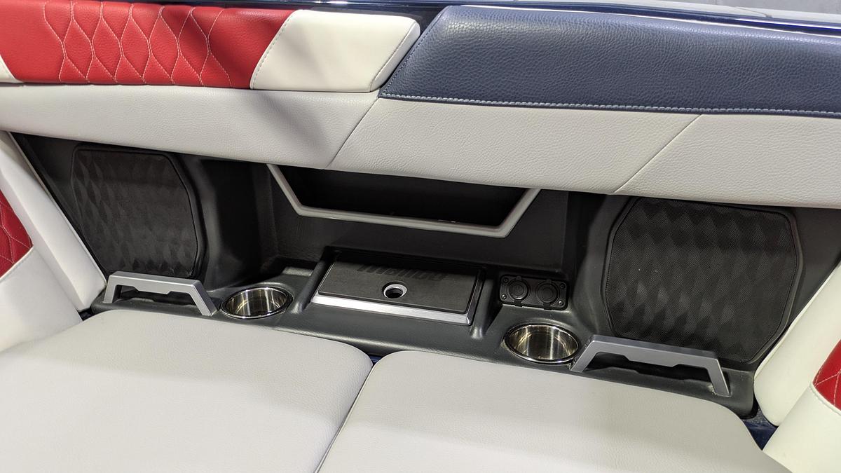 Used 2022 Malibu Boats M240